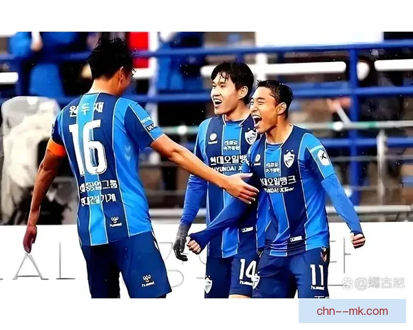 全北现代在K联赛焦点战中客场不敌蔚山现代 遭遇赛季首败